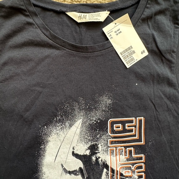 NWT BOYS H&M CUT OFF SLEEVE T-SHIRT / SIZE 12-14Y - Picture 6 of 7
